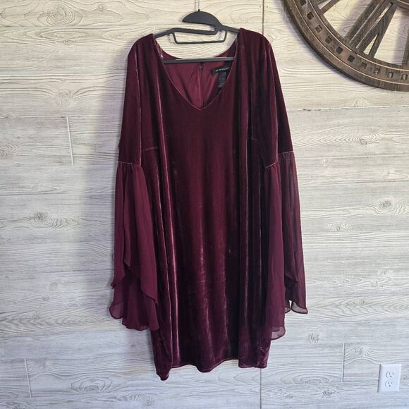 Ashley Stewart Velvet V-Neck Bell Sleeve Dress Sz 18/20 Witchy - Picture 1 of 6